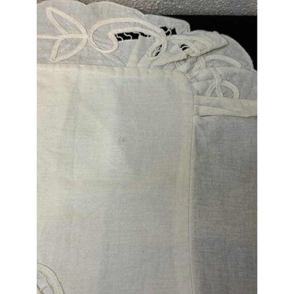 Vintage Gorgeous Euro French Hand Embroidered Pillow Sham 26x19 - Picture 3 of 6